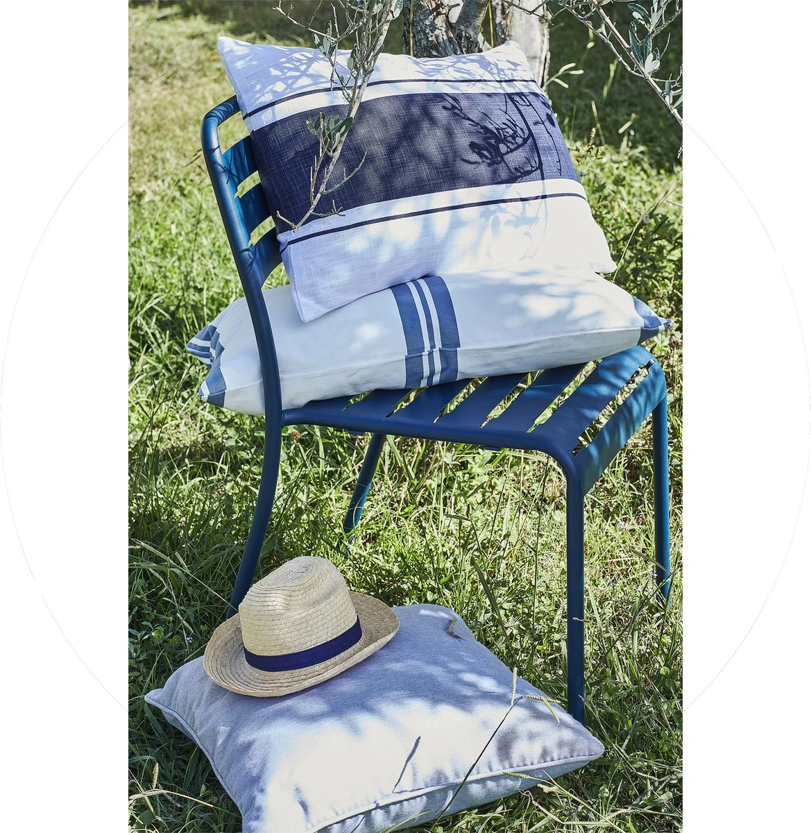 GENERIC - Set De 4 Chaises De Jardin CAFE - 4 X Chaise De Jardin - Empilables - L.52 X L. 44 X H.79 - Acier - Blue Neptune - Chaises De Patio - Chaises De Salle à Manger - Chaise Empilable 4 GENERIC - Set De 4 Chaises De Jardin CAFE - 4 X Chaise De Jardin - Empilables - L.52 X L. 44 X H.79 - Acier - Blue Neptune - Chaises De Patio - Chaises De Salle à Manger - Chaise Empilable – Image 4