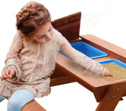 Sunny AXI Dave Table Sable Et Eau / Pique Nique En Bois - Table D’eau Avec Couvercle & Boîtes De Rangement - Table De Jeu Enfant à Eau Pour Le Jardin -Jardin Meubles Magasin 1200x1065 2
