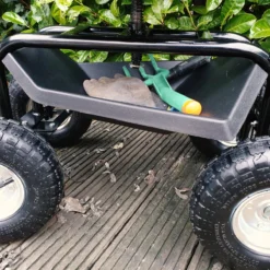 AXI AG22 Siège De Jardin Sur Roues En Noir - Tabouret Pour Jardinier Avec Bac De Rangement - Chariot Pour Le Jardinage En Métal Avec Charge Max. 150 Kg -Jardin Meubles Magasin 1200x1200 1291