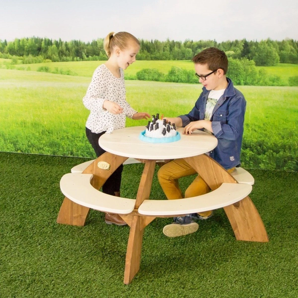 AXI Orion Table Pique Nique Enfant Ronde En Bois Marron & Blanc - Table Picnic Avec Parasol Pour Le Jardin 8 AXI Orion Table Pique Nique Enfant Ronde En Bois Marron & Blanc - Table Picnic Avec Parasol Pour Le Jardin – Image 8