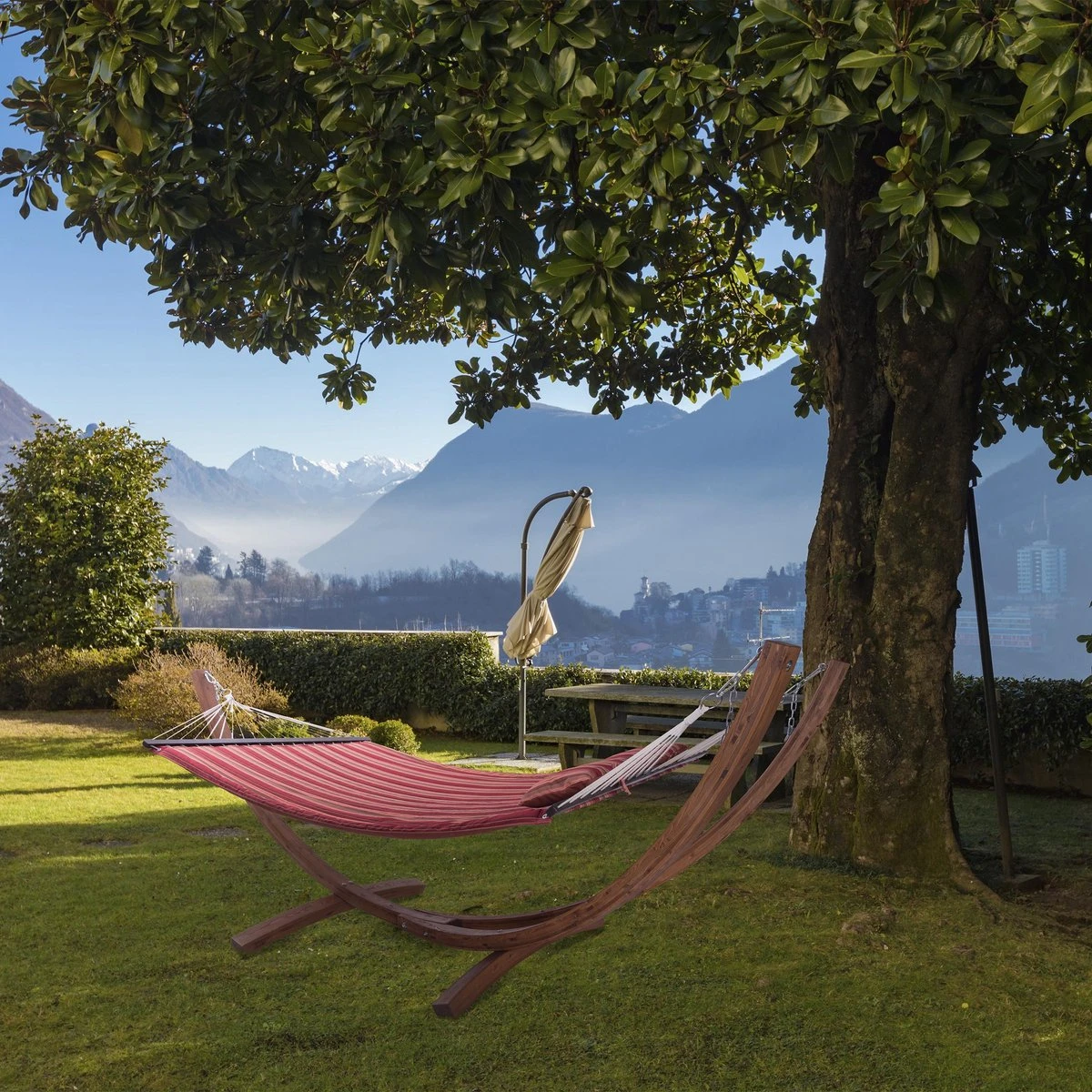 AXI Hawaï Hamac Double XXL - Hamac 2 Personnes En Rouge Avec Support En Bois - Pour L’extérieur Pour Jardin, Terrasse, Balcon 5 AXI Hawaï Hamac Double XXL - Hamac 2 Personnes En Rouge Avec Support En Bois - Pour L’extérieur Pour Jardin, Terrasse, Balcon – Image 5