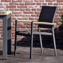 NATERIAL - Set De 6 Chaises De Jardin SAN DIEGO Avec Accoudoirs - 6 X Chaises De Jardin - Empilables - Aluminium - Textilène - Gris Foncé - Eucalyptus - Chaises De Terrasse - Chaises De Salle à Manger -Jardin Meubles Magasin 1200x1200 2469