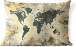 Coussins D'extérieur - Jardin - Carte Du Monde Sombre Avec Peinture Orange Et Gris Foncé Sur Fond De Papier Journal - 50x30 Cm