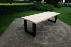 Table à Manger Industrielle Douglas 200cm Avec Base U10x10 Noir Mat Pour Usage Intérieur Et Extérieur