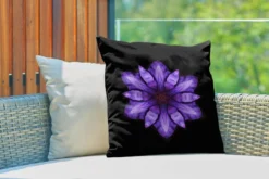 Sierkussen Mandala Outdoor - Un Mandala Clématite Violet Sur Fond Noir - 50x50 Cm - Coussin Carré De Jardin Résistant Aux Intempéries / Coussin De Salon De Jardin En Polyester -Jardin Meubles Magasin 1200x800 221