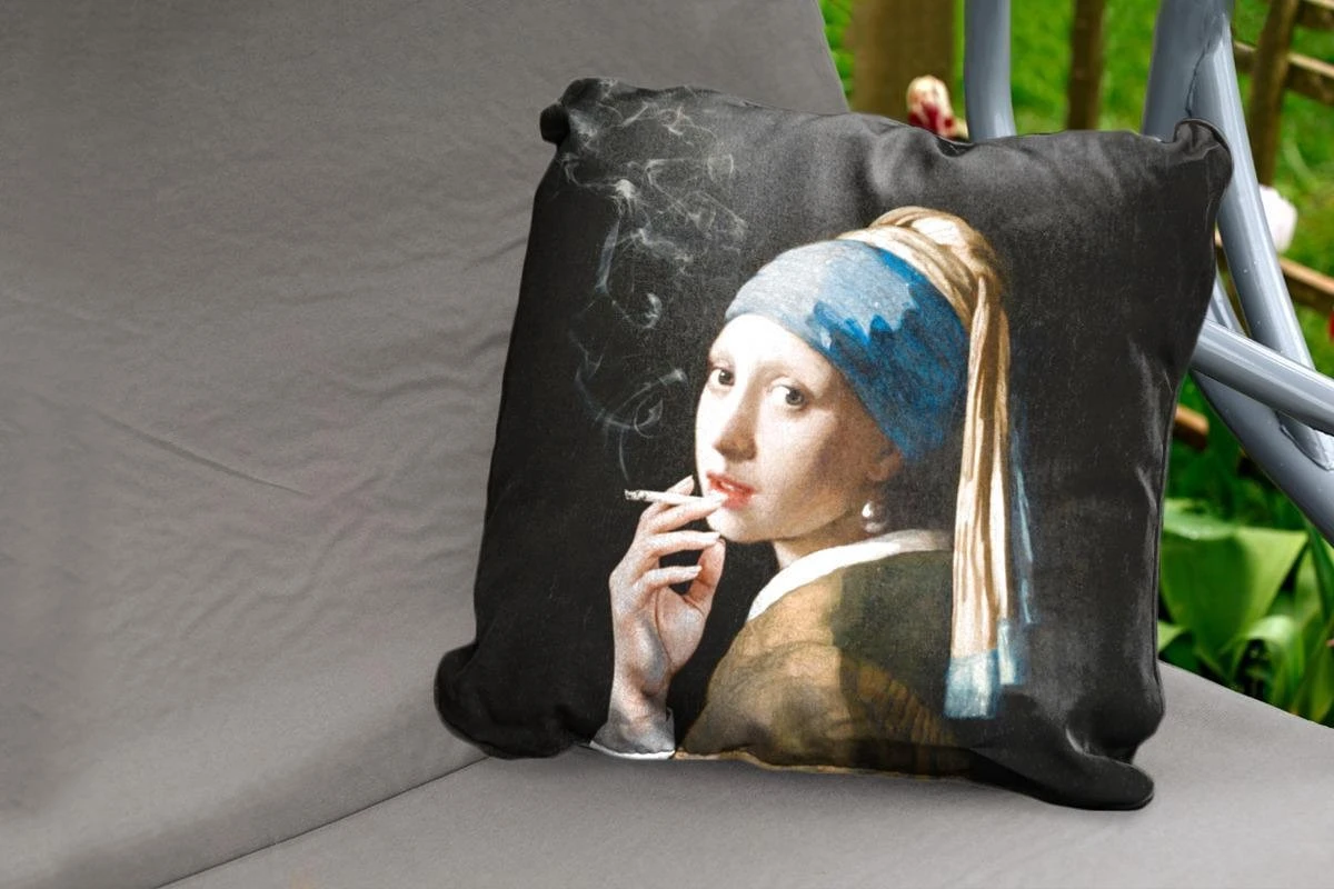 Sierkussen Extérieur - La Fille à La Perle - Vermeer - Smoking - 60x60 Cm - Résistant Aux Intempéries 2 Sierkussen Extérieur - La Fille à La Perle - Vermeer - Smoking - 60x60 Cm - Résistant Aux Intempéries – Image 2