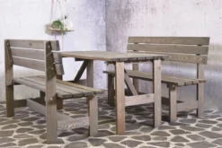 Set Pique-Nique Tyrol Avec Dossiers Table Entrée Ouverte + 2 Canapés 150cm Bois Certifié FSC® 4 Personnes Gris Wash 18 Set Pique-Nique Tyrol Avec Dossiers Table Entrée Ouverte + 2 Canapés 150cm Bois Certifié FSC® 4 Personnes Gris Wash -Jardin Meubles Magasin 1200x800 73