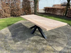 Table De Jardin / Table à Manger Industrielle Douglas 220cm Avec Base Matrix Noir Mat Pour L'intérieur Et L'extérieur -Jardin Meubles Magasin 1200x899 11