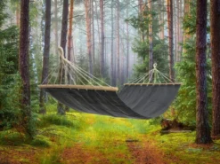 Hamac De Luxe Qualix Avec Barre D'écartement - Zwart - 100% Katoen - Confortable - Comprend 2 Mousquetons - Sans Support - Avec Matériel De Fixation - 100 X 200 Cm -Jardin Meubles Magasin 1200x900 1