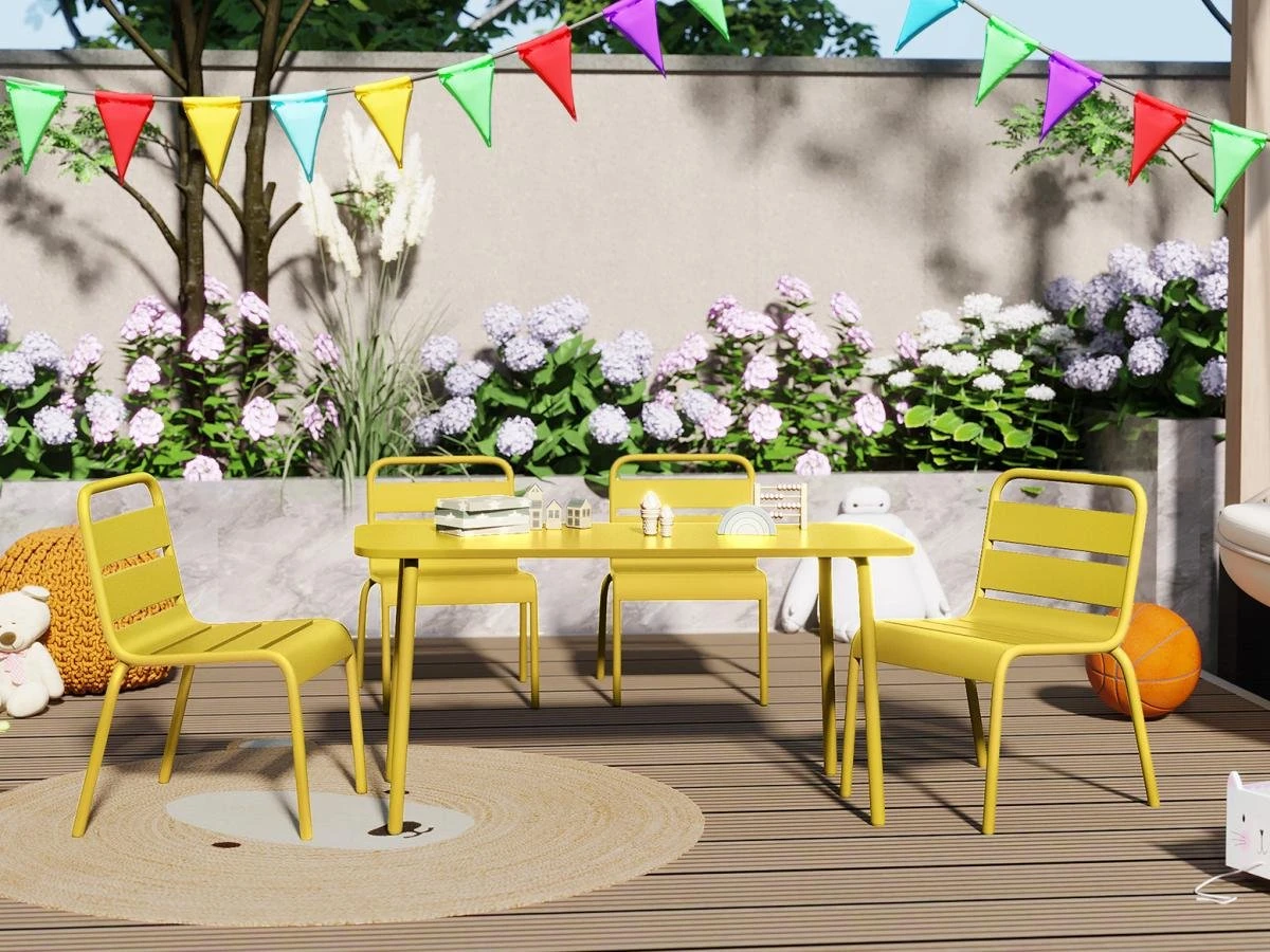 MYLIA Ensemble De Table à Manger En Métal Pour Enfant POPAYAN - Une Table Et 4 Chaises Empilables - Jaune L 80 Cm X H 55,5 Cm X P 39 Cm 2 MYLIA Ensemble De Table à Manger En Métal Pour Enfant POPAYAN - Une Table Et 4 Chaises Empilables - Jaune L 80 Cm X H 55,5 Cm X P 39 Cm – Image 2