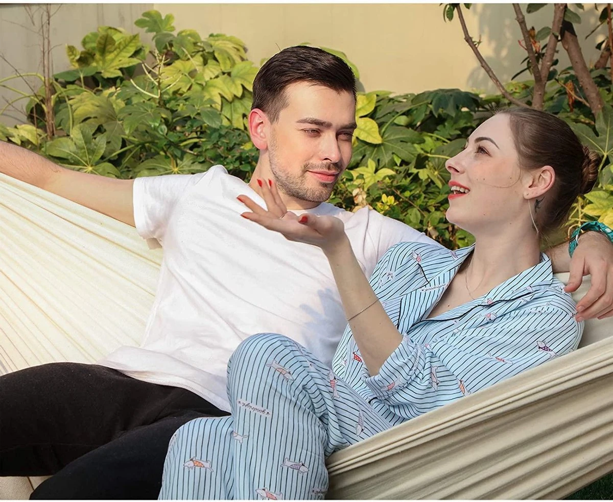 Hamac SONGMICS Pour Plusieurs Personnes 210 X 150 Cm, TÜV Rheinland, Capacité De Charge Jusqu'à 300 Kg, Pour Camping Outdoor Randonnée Jardin, Beige GDC15M 3 Hamac SONGMICS Pour Plusieurs Personnes 210 X 150 Cm, TÜV Rheinland, Capacité De Charge Jusqu'à 300 Kg, Pour Camping Outdoor Randonnée Jardin, Beige GDC15M – Image 3