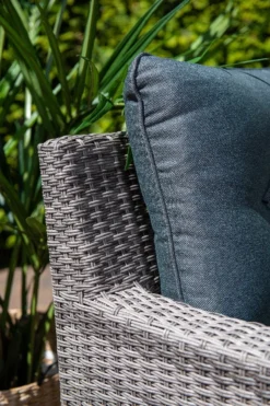 Garden Impressions Ensemble De Salle à Manger Jaru Gris Avec 2 Tabourets à Droite -Jardin Meubles Magasin 800x1200 27