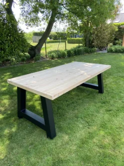 Table De Jardin / Table à Manger Industrielle Douglas 240cm Avec Cadre En A Noir Mat Pour L'intérieur Et L'extérieur