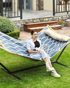 LIVINGSIGNS Hamac, Rembourré, Avec Tiges De Bambou Incurvées Divisibles, Avec Appui-tête, 200 X 140 Cm, Chargeable Jusqu'à 225 Kg, Carreaux Bleus Et Beiges -Jardin Meubles Magasin 960x1200 10